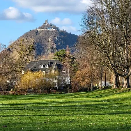 Palmengarten Apartament *